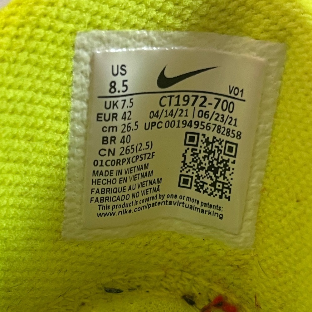 Nike Kyrie 4 Flytrap Mid Barely Volt Green Dayglow Classic Bold sneakers sz 8,5 - Picture 8 of 9